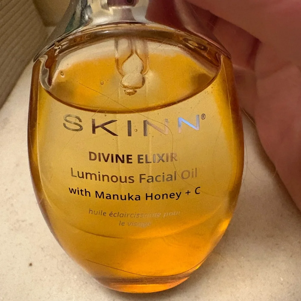 SKINN Golden Divine Elixir Facial Oil Duo - Picture 2 of 5